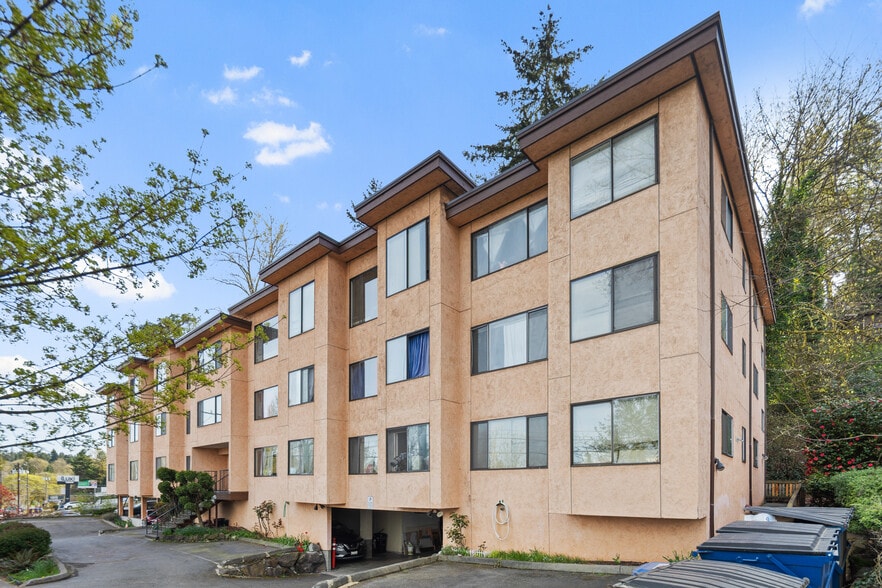 10505 24th Ave NE, Seattle, WA for sale - Building Photo - Image 3 of 5