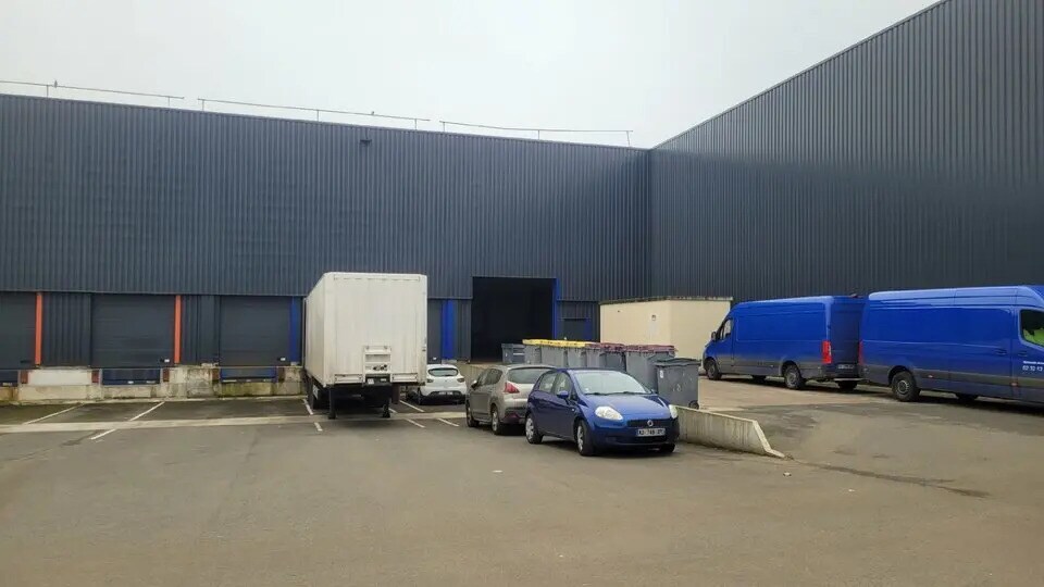 Flex in Le Grand-Quevilly for lease Building Photo- Image 1 of 13