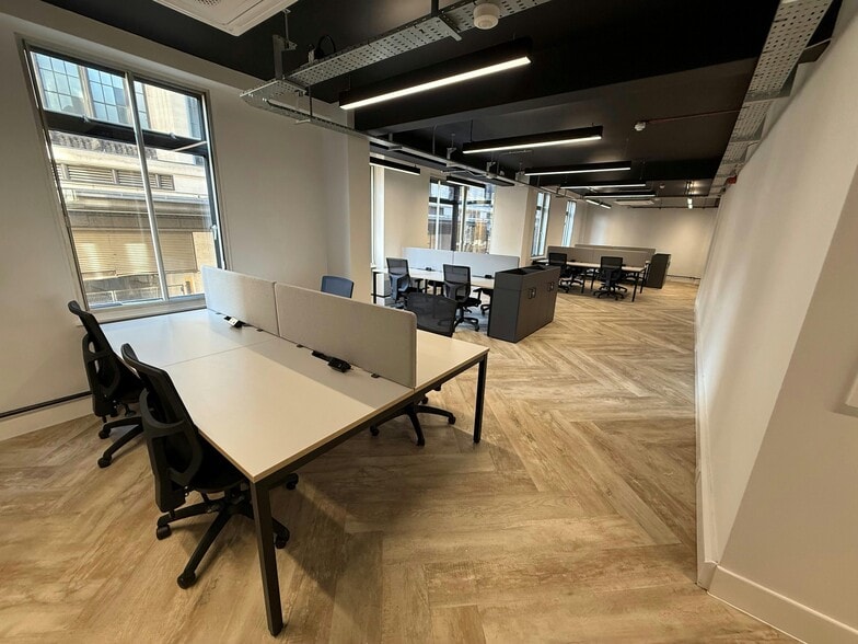 15-17 Young St, London for lease - Building Photo - Image 1 of 17