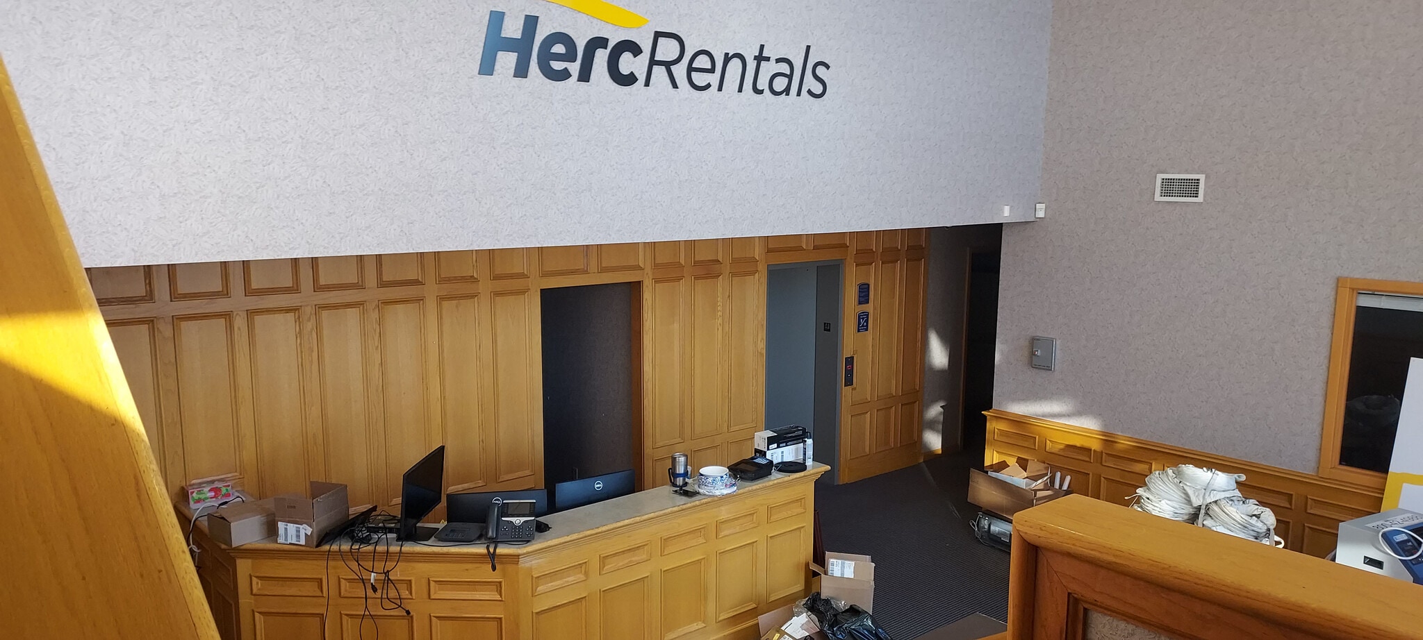 3550 S Hoover Rd, Wichita, KS à louer Photo intérieure- Image 1 de 9