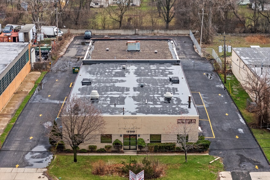 12700 Inkster Rd, Redford Township, MI for sale - Building Photo - Image 2 of 10