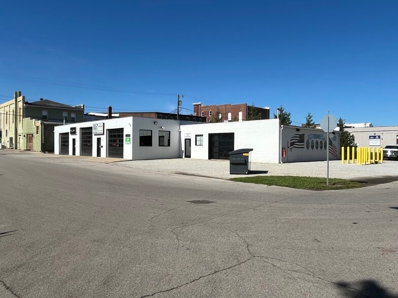 11 N Center St, Cambridge City, IN for sale - Primary Photo - Image 1 of 23
