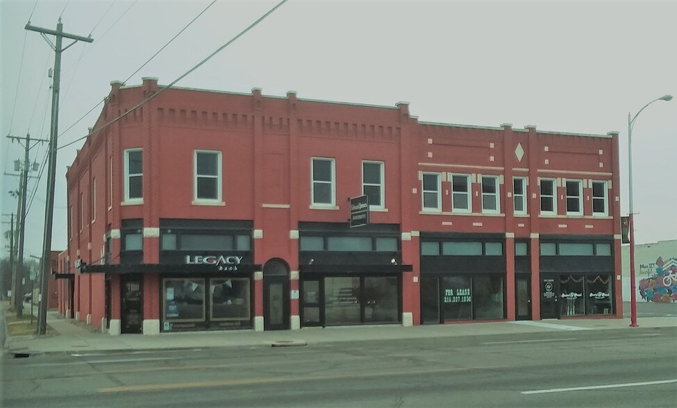 1100-1108 E Douglas Ave, Wichita, KS à louer - Photo du bâtiment - Image 1 de 5