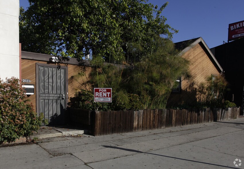 12023 Venice Blvd, Los Angeles, CA à louer - Photo principale - Image 1 de 2