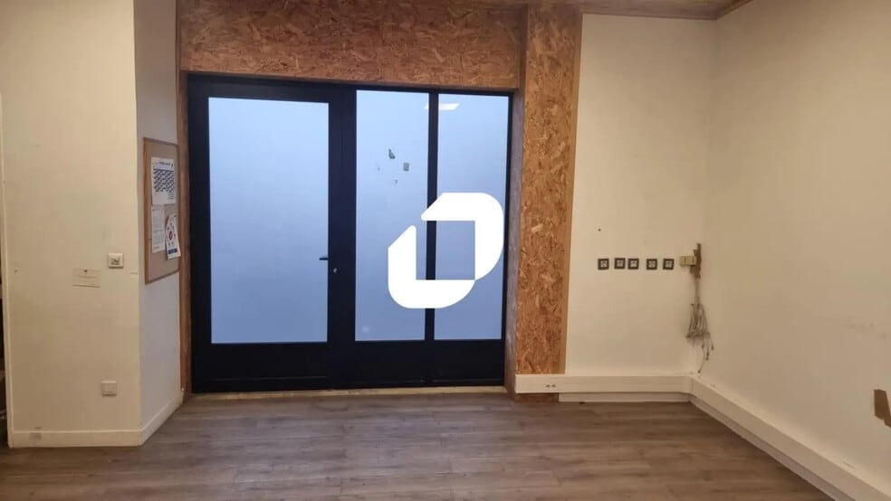 Bureau dans Champigny-sur-Marne à louer - Photo intérieure - Image 2 de 8