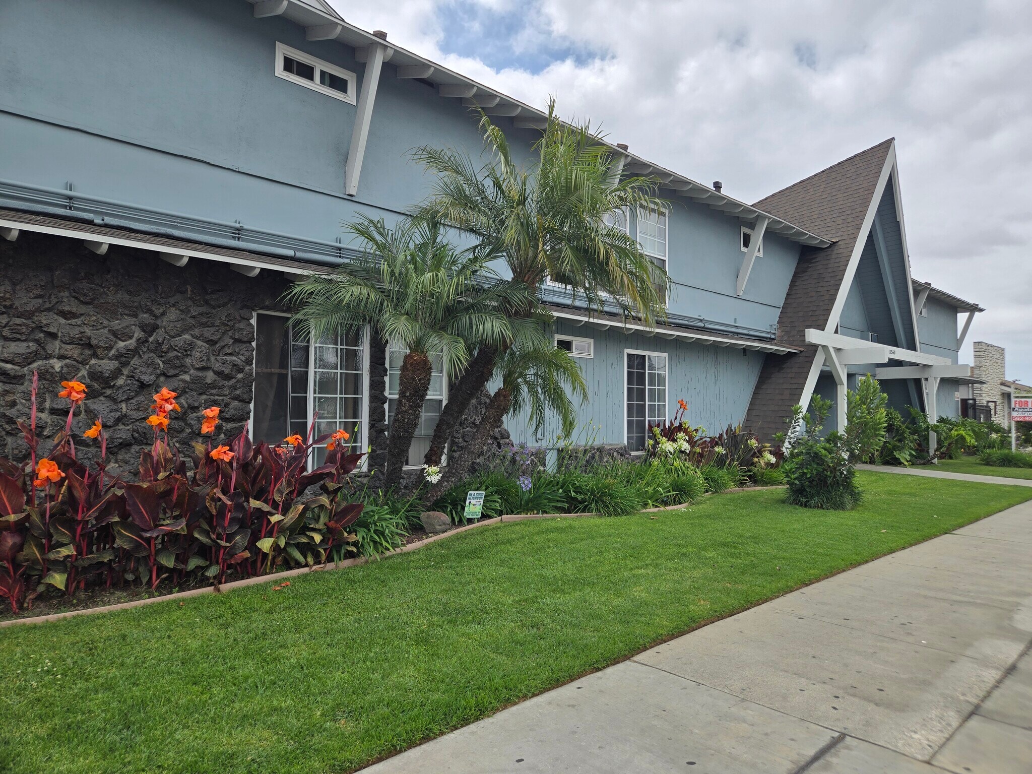 11560 Paramount Blvd, Downey, CA à vendre Photo du bâtiment- Image 1 de 1