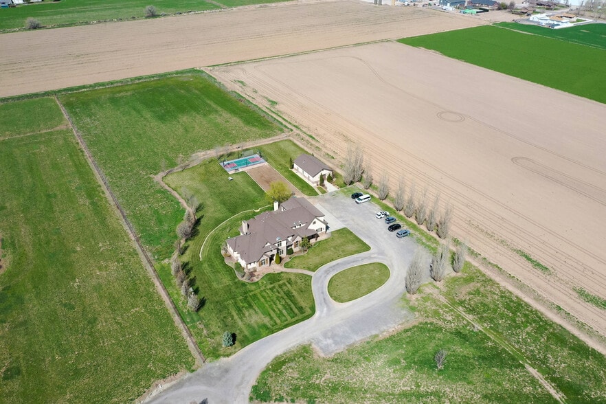 6612 S 3200 W, Benjamin, UT à vendre - Aérien - Image 3 de 12