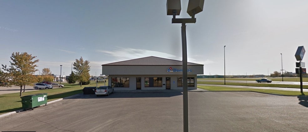 130 Gateway Dr NE, East Grand Forks, MN à louer - Photo principale - Image 2 de 2