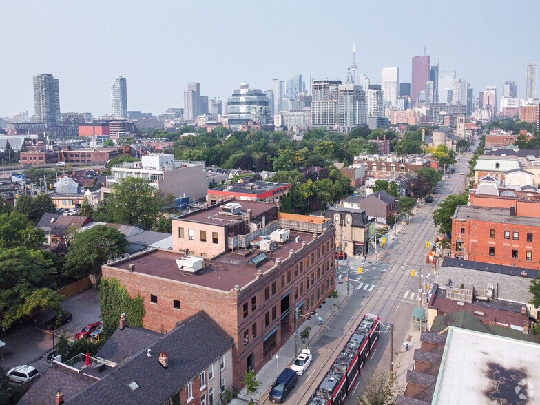 489 Queen St E, Toronto, ON for lease - Aerial - Image 2 of 4