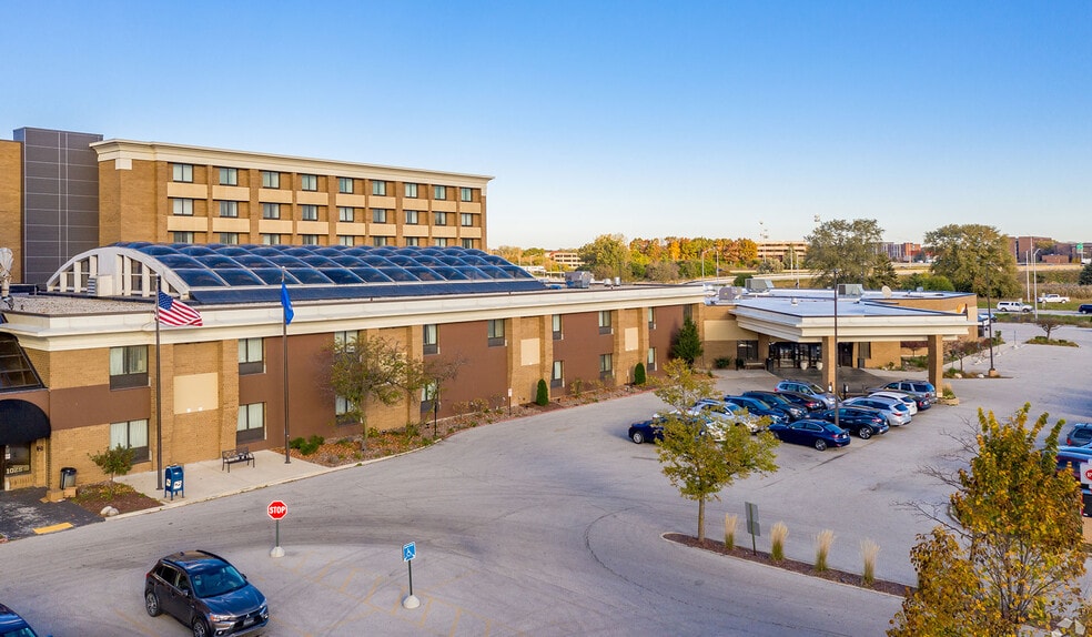 1005 S Moorland Rd, Brookfield, WI for sale - Building Photo - Image 2 of 38