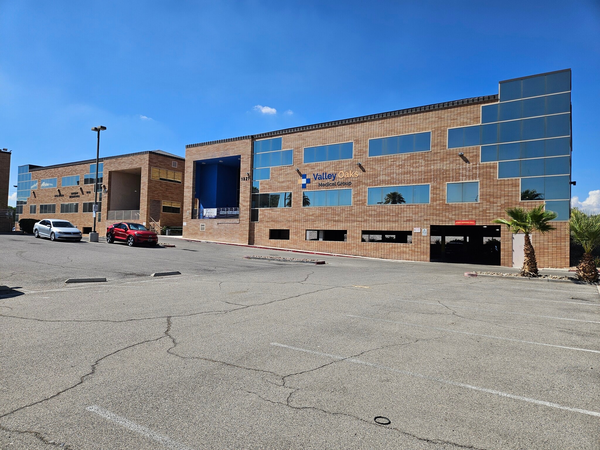 WestPark Plaza portfolio of 2 properties for sale on LoopNet.ca Building Photo- Image 1 of 10