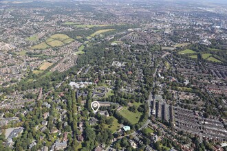 72 Headingley Ln, Leeds, WYK - aerial  map view