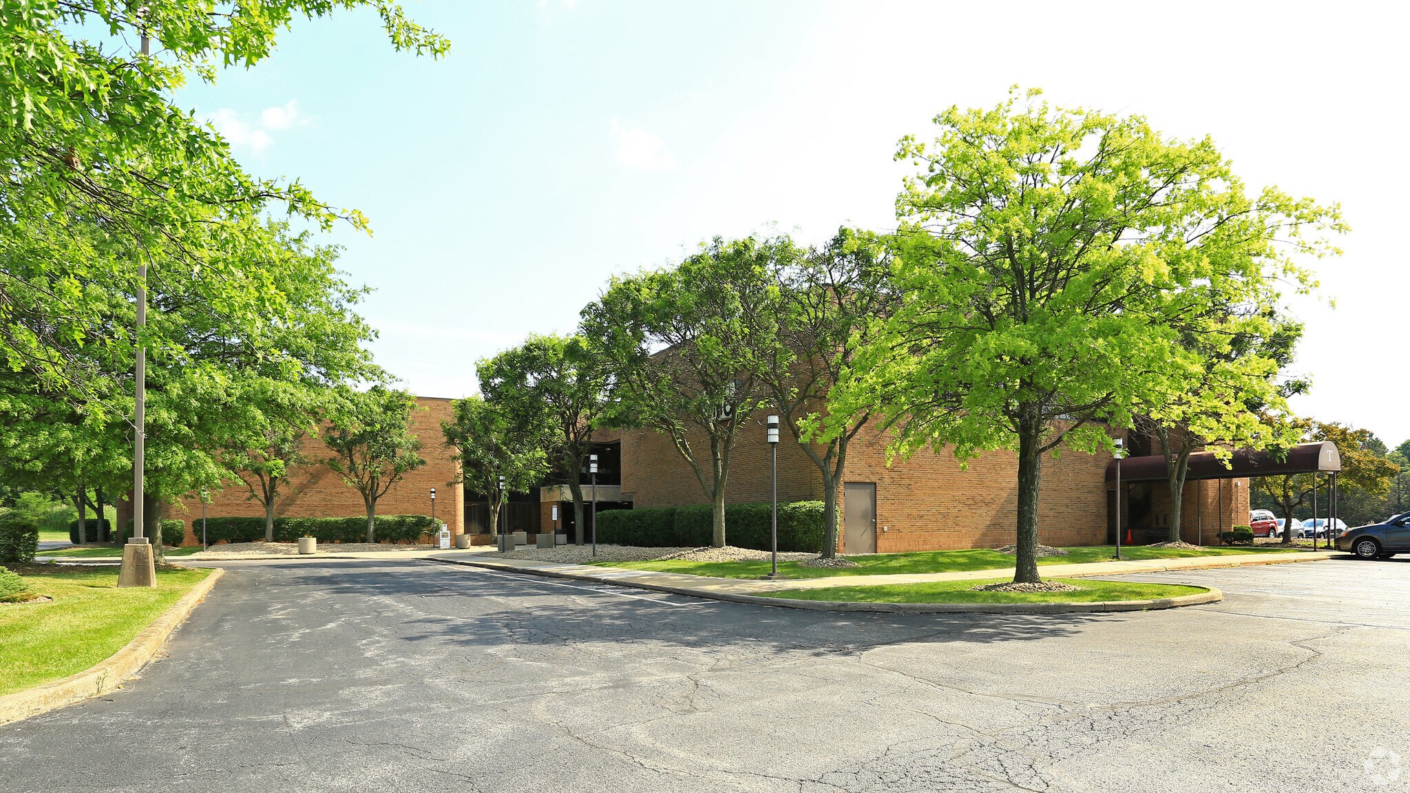 7067 Tiffany Blvd, Youngstown, OH à louer Photo principale- Image 1 de 19