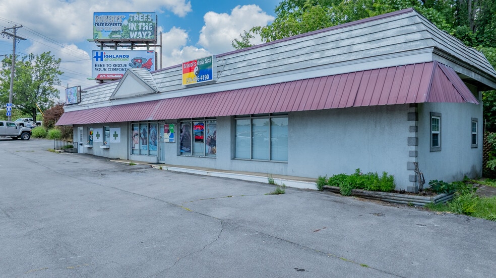 601 Commonwealth Ave, Bristol, VA for sale - Building Photo - Image 2 of 33