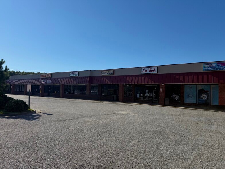 6017 Nine Mile Rd, Richmond, VA à louer - Photo du bâtiment - Image 2 de 3