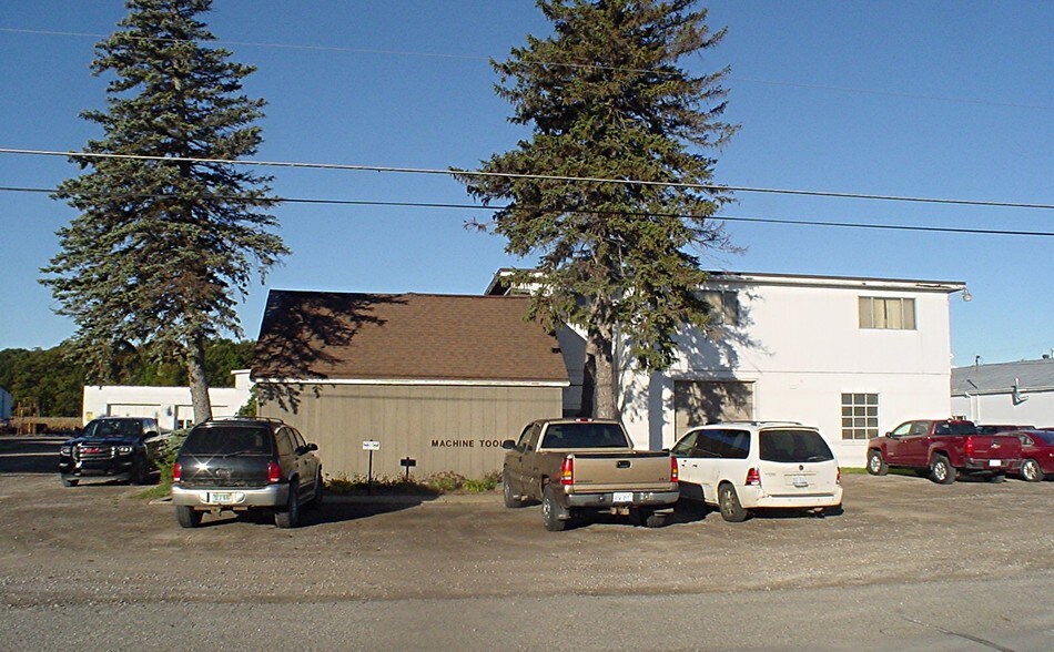 5410 East Rd, Saginaw, MI à vendre - Photo du bâtiment - Image 2 de 3