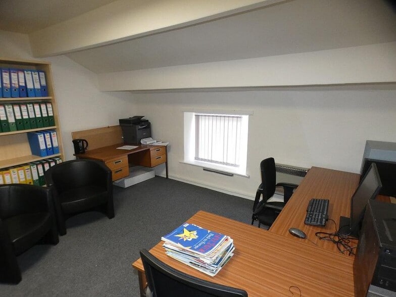 21 Water, Skipton for sale - Interior Photo - Image 2 of 8