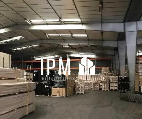 Flex in Marseille for lease Interior Photo- Image 1 of 3