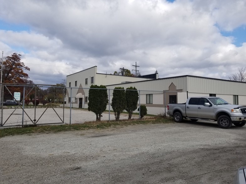 721 W Laketon Ave, Muskegon, MI for lease - Building Photo - Image 3 of 6