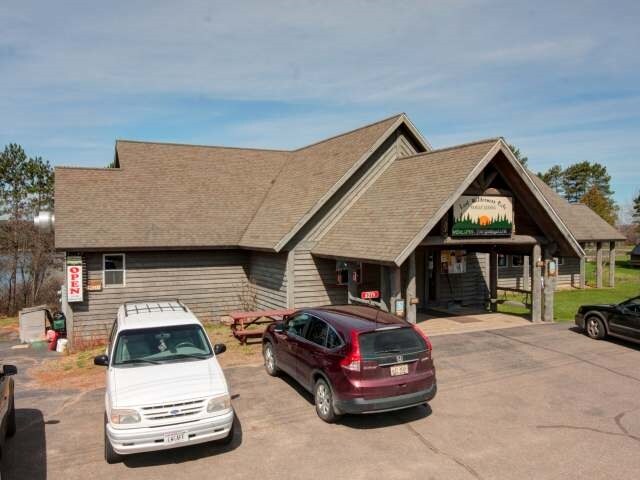 8279 Main St, Presque Isle, WI à vendre - Photo principale - Image 1 de 1