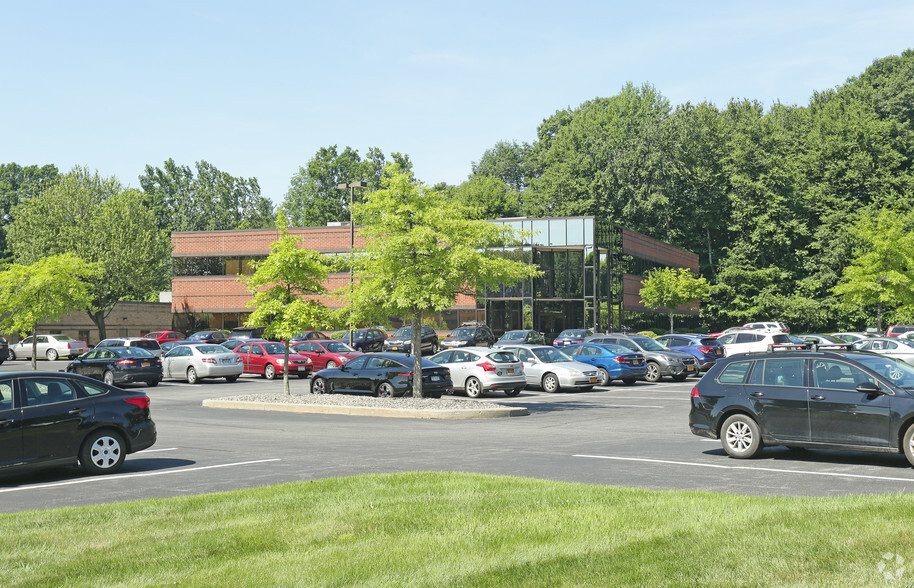 28 Corporate Dr, Clifton Park, NY for sale - Building Photo - Image 1 of 1