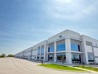 Plus de détails pour 5201 Dean Lakes Blvd, Shakopee, MN - Industriel à vendre