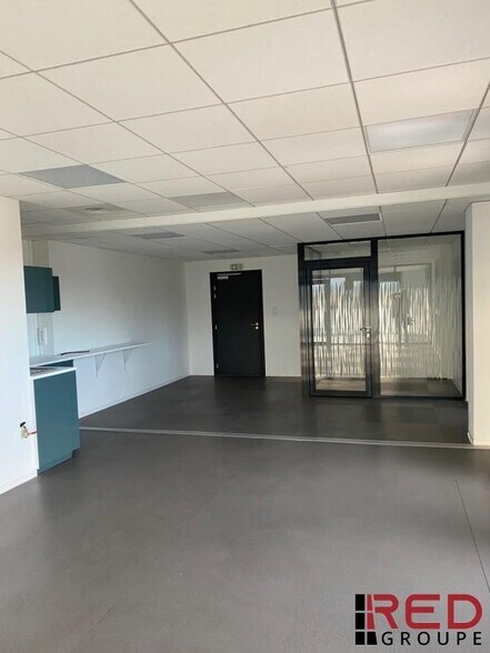 Bureau dans Aubagne à louer - Photo intérieure - Image 2 de 4