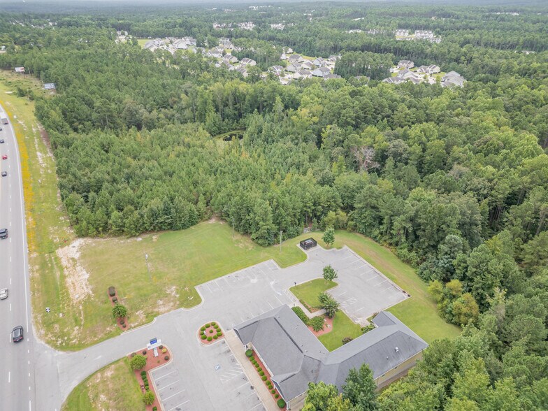 NC Hwy 24 87, Cameron, NC à louer - Photo du bâtiment - Image 2 de 15