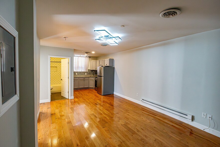 37 Maiden Ln, Albany, NY à vendre - Photo du bâtiment - Image 3 de 11