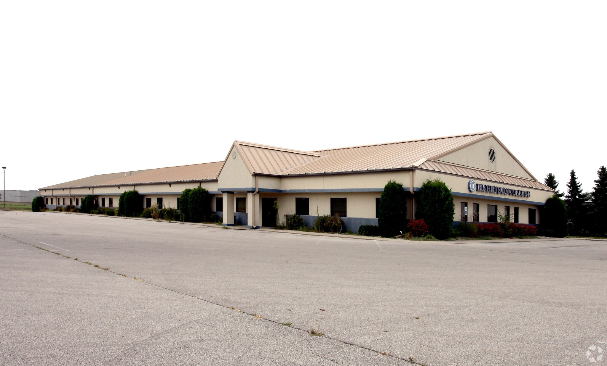 411 W Riggin Rd, Muncie, IN à louer Photo du bâtiment- Image 1 de 6