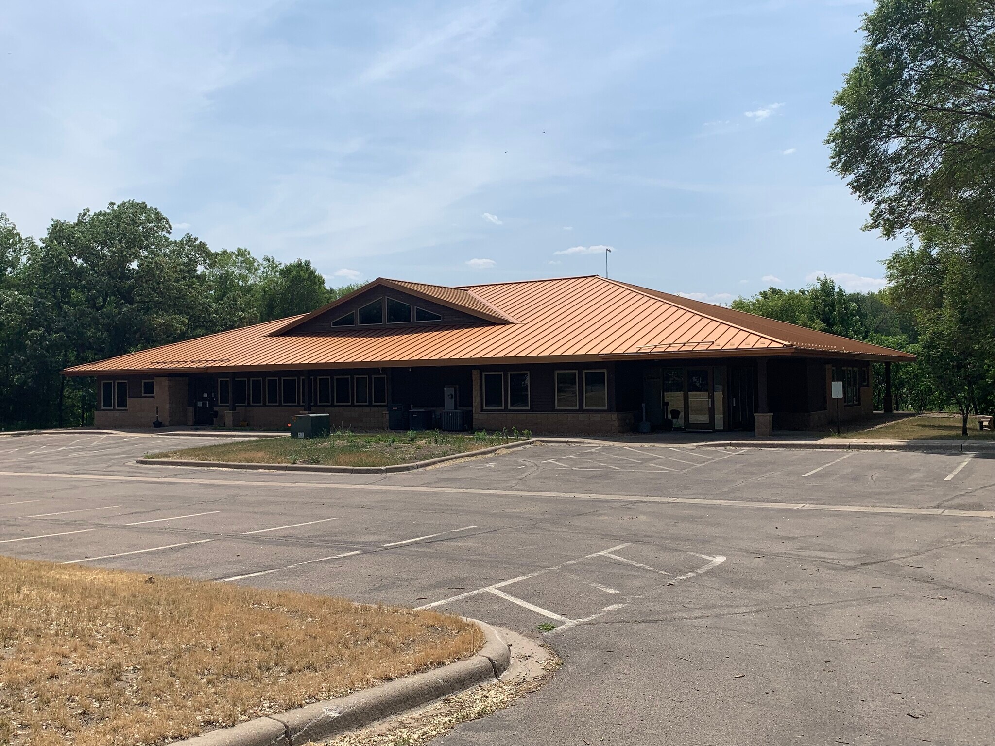 16028 Forest Blvd N, Hugo, MN for lease Building Photo- Image 1 of 2