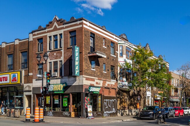 Plus de détails pour 1350 Av du Mont-Royal E, Montréal, QC - Commerce de détail à vendre