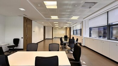 Office in Villaviciosa de Odón, Madrid for lease Interior Photo- Image 2 of 28