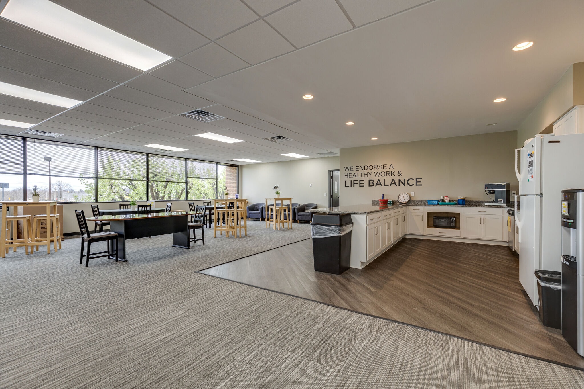 301 S Perimeter Park Dr, Nashville, TN for lease Interior Photo- Image 1 of 3