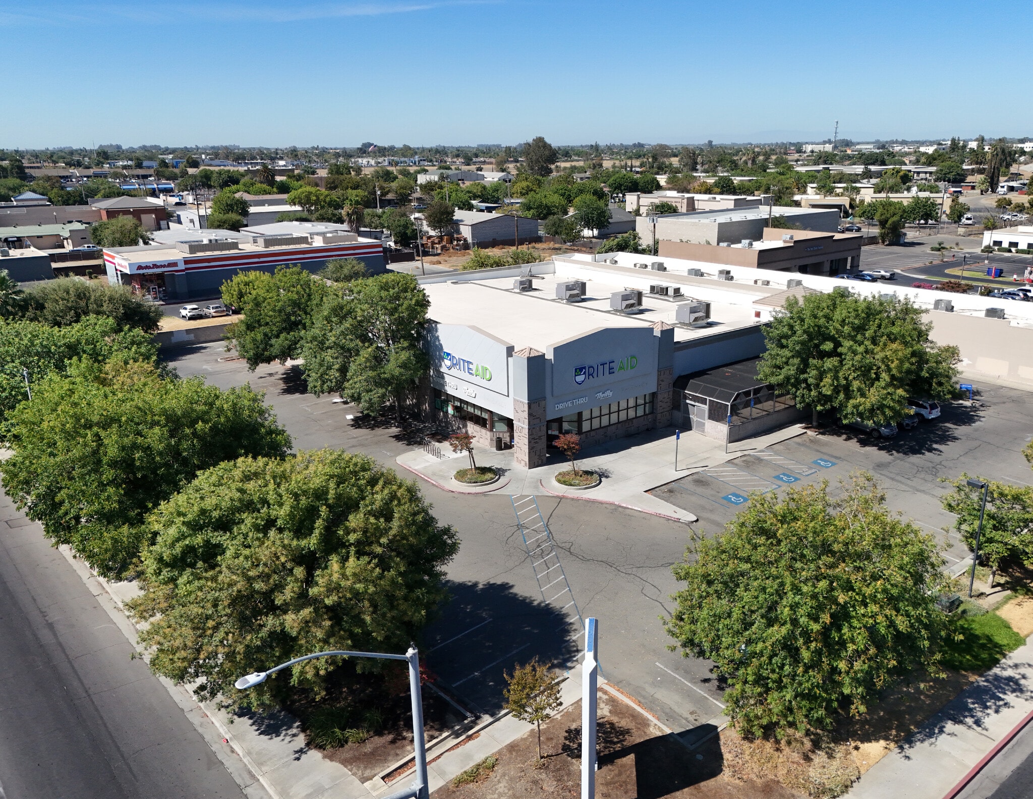 707 W Lacey Blvd, Hanford, CA for sale Building Photo- Image 1 of 12
