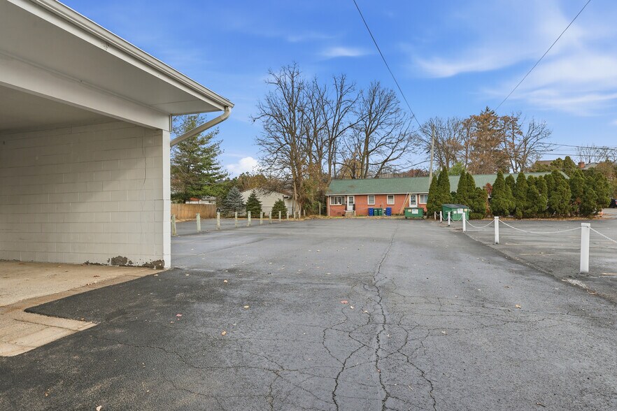 104 W William St, Delaware, OH à vendre - Photo du bâtiment - Image 3 de 16