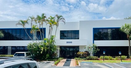 3500 Gateway Dr, Pompano Beach, FL for lease Interior Photo- Image 2 of 8