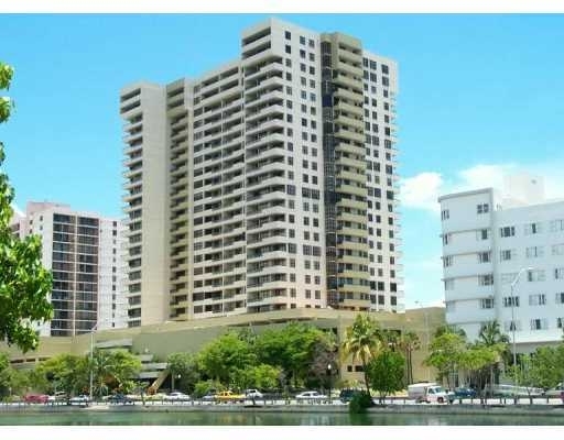 2555 Collins Ave, Miami Beach, FL for sale - Building Photo - Image 2 of 51