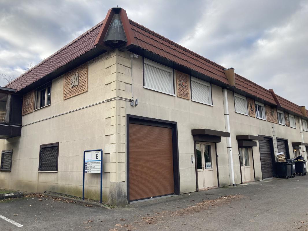 15 Rue Du Buisson Aux Fraises, Massy à louer Photo du bâtiment- Image 1 de 15
