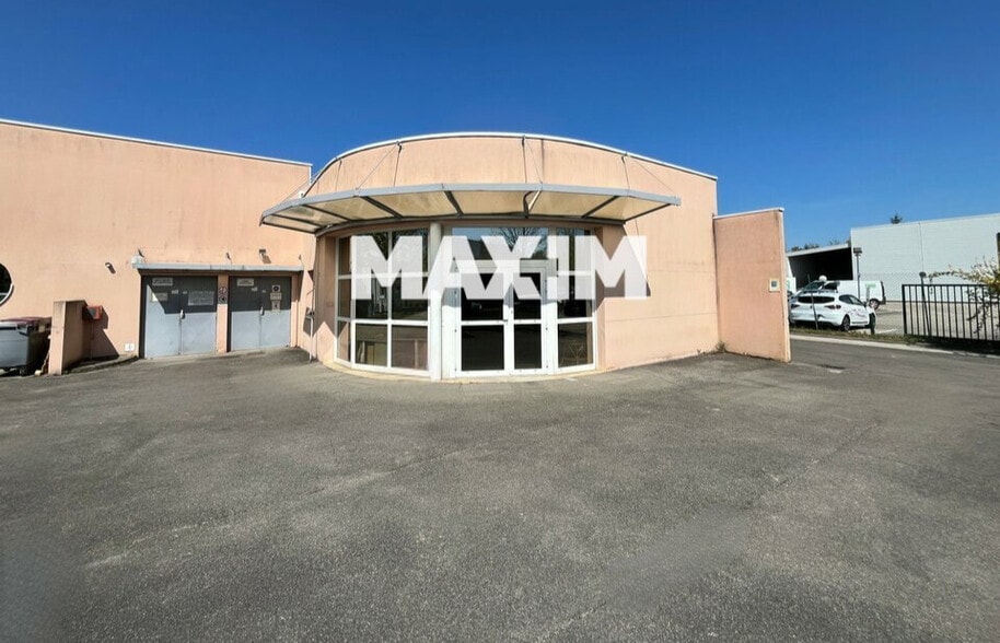 19 Rue Des Grandes Varennes, Ahuy for lease - Building Photo - Image 2 of 4