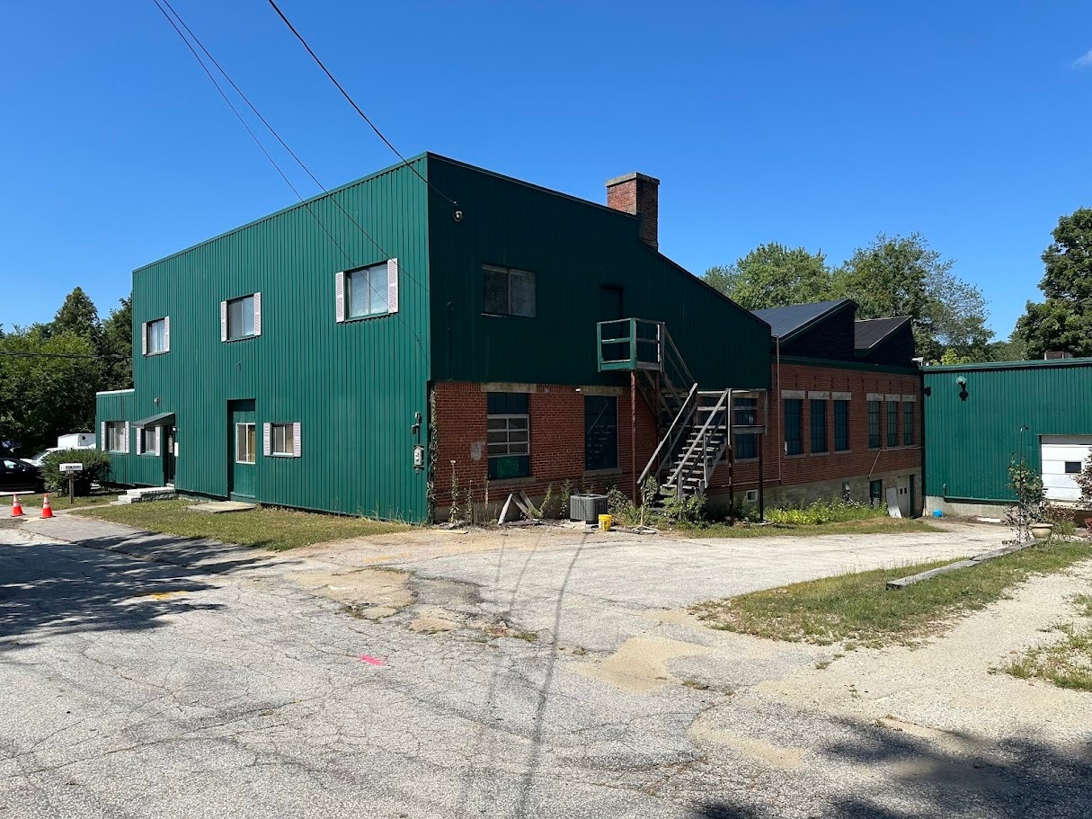 10 Bartlett St, Allenstown, NH for lease Primary Photo- Image 1 of 17