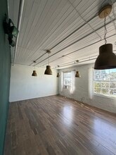 1906 N Armenia Ave, Tampa, FL for lease Building Photo- Image 1 of 3