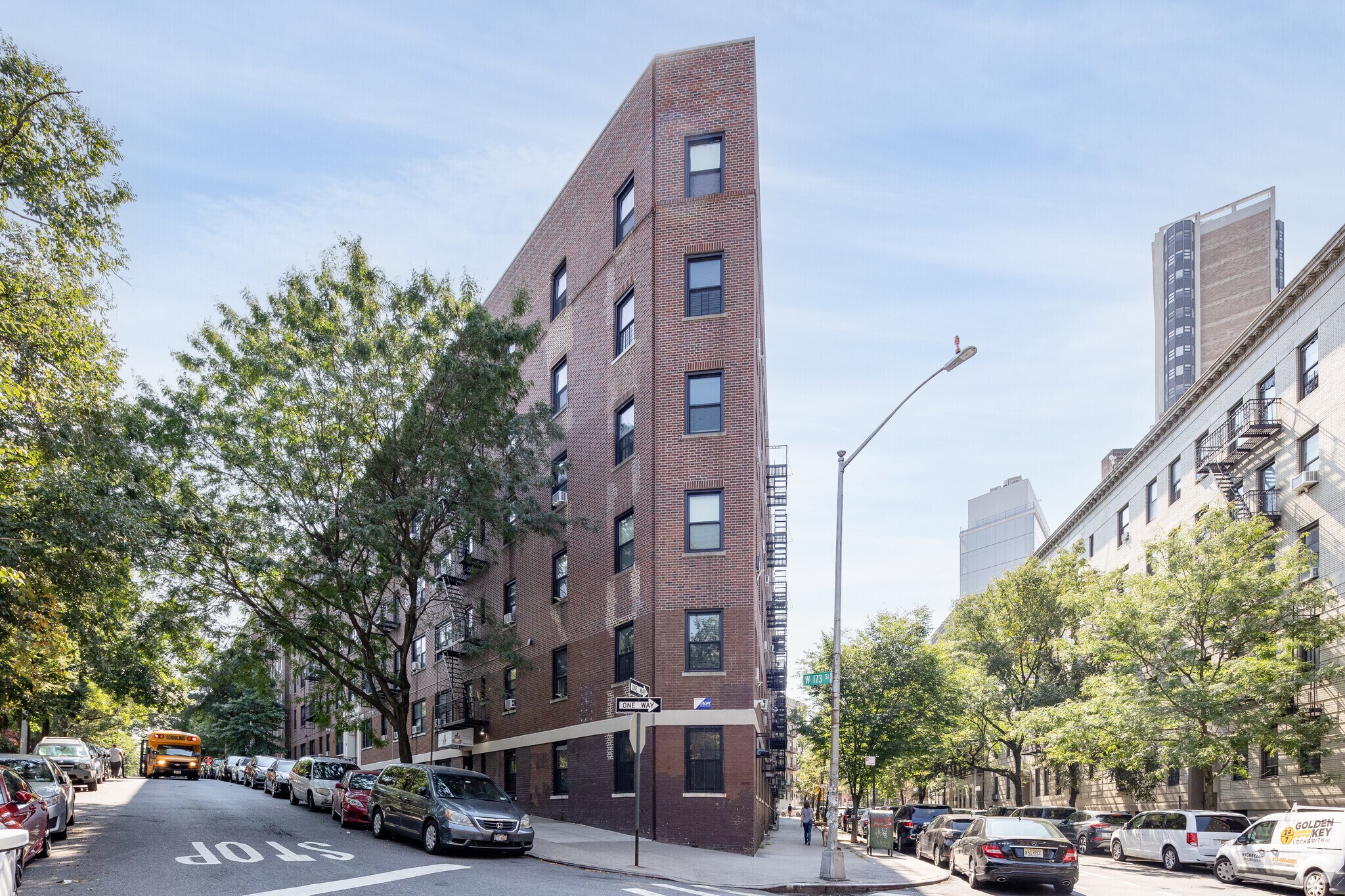 135-143 Haven Ave, New York, NY for lease Primary Photo- Image 1 of 19