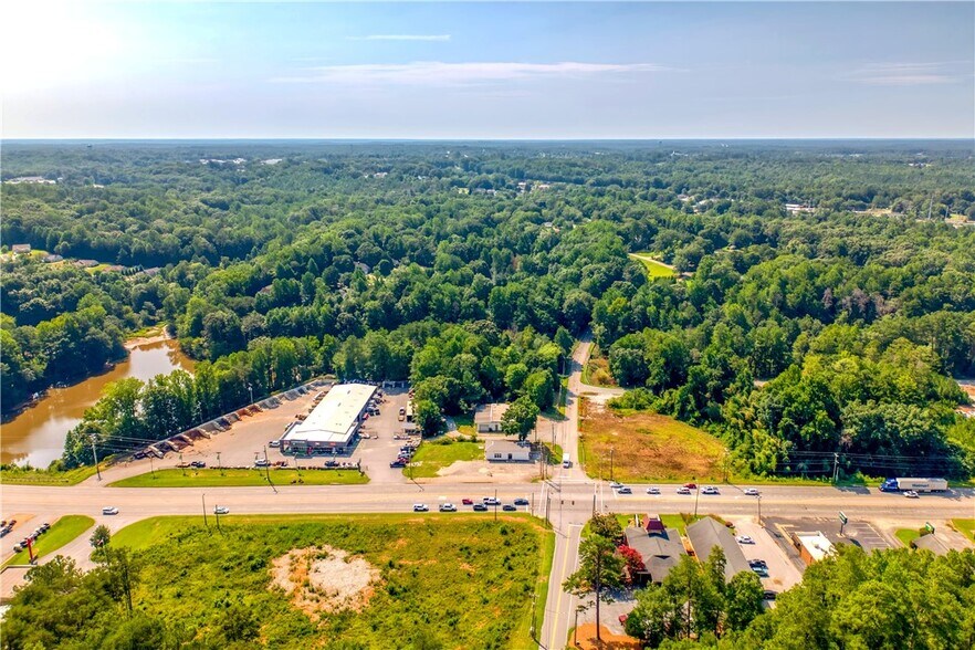 710 Seneca Rd, Seneca, SC for sale - Aerial - Image 3 of 17