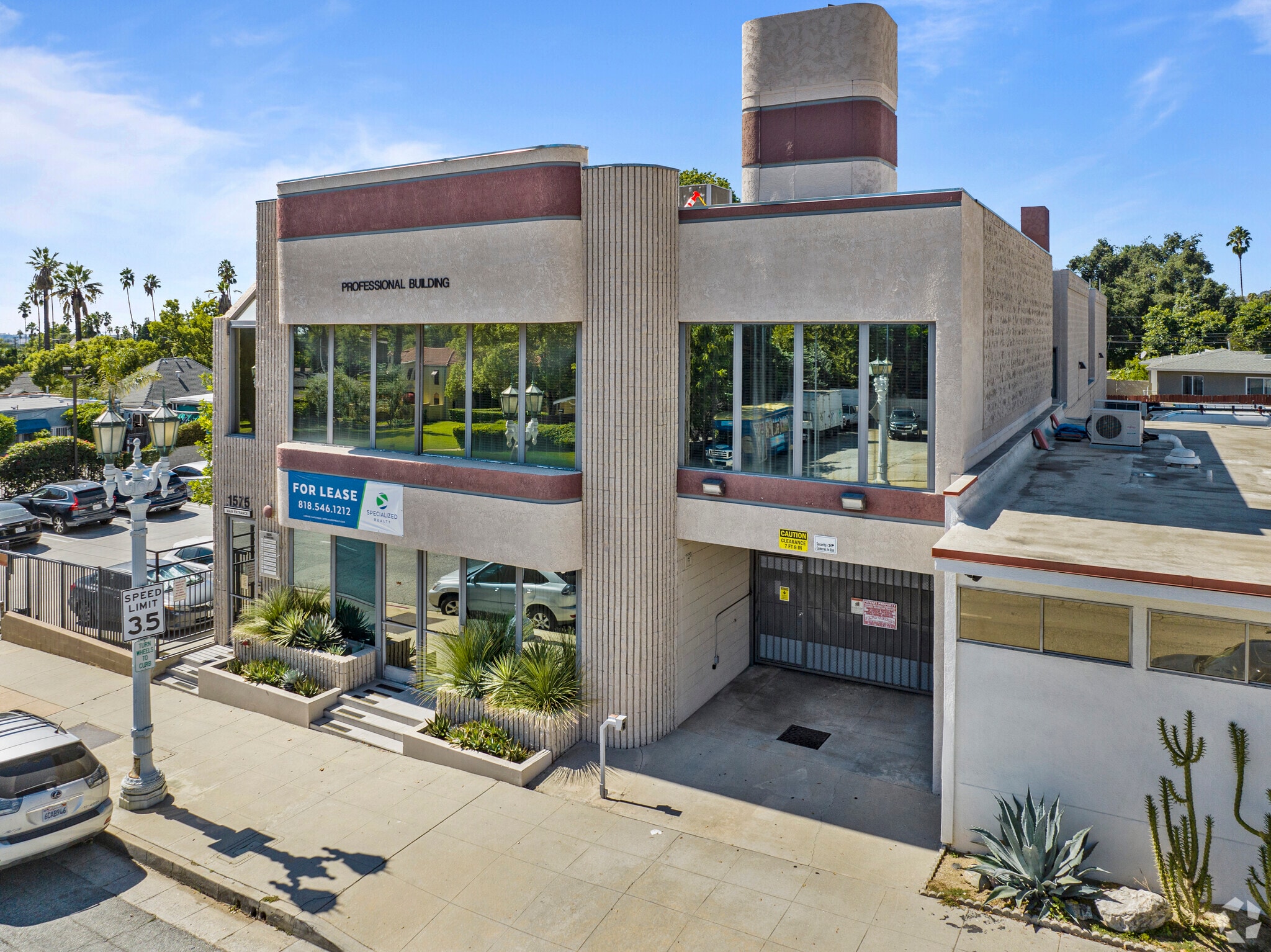 1575 N Lake Ave, Pasadena, CA for lease Primary Photo- Image 1 of 15