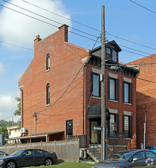 14 Forest Ave, Hamilton, ON à vendre - Photo du bâtiment - Image 2 de 3