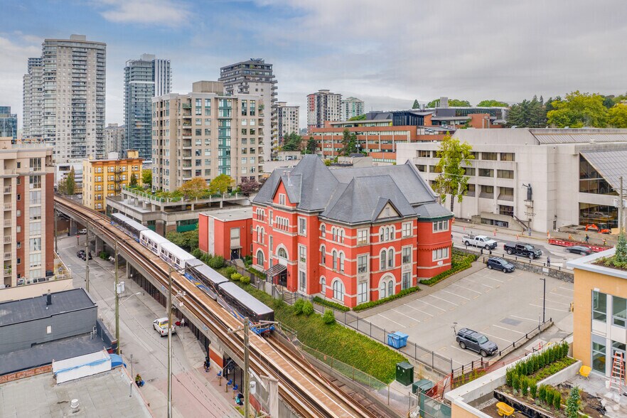 668 Carnarvon St, New Westminster, BC à louer - Aérien - Image 2 de 3
