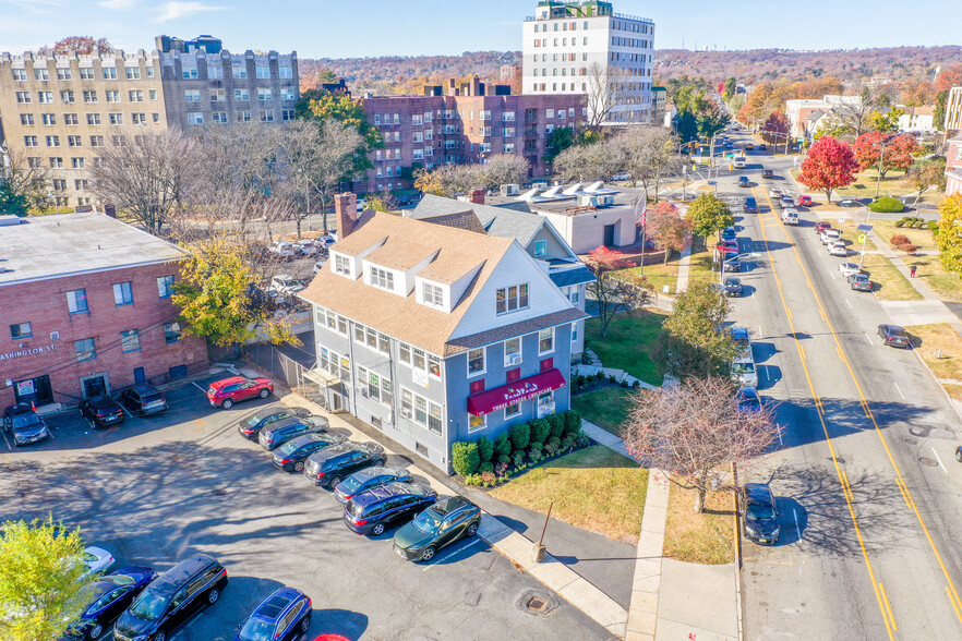 671 Park Ave, East Orange, NJ à vendre - Photo du b timent - Image 3 de 6