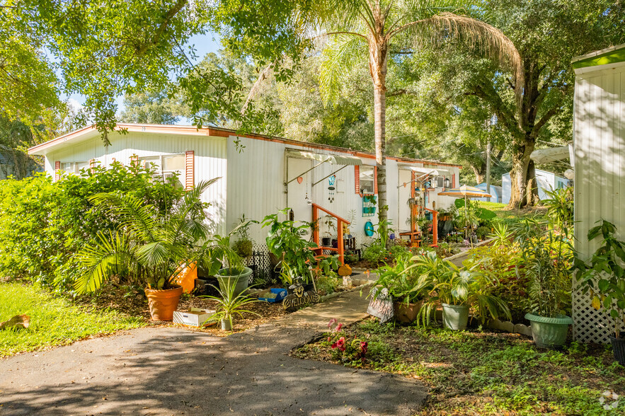 15101 N 15th St, Lutz, FL à vendre - Photo du bâtiment - Image 3 de 7