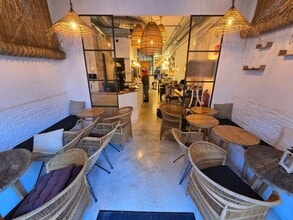 Commerce de détail dans Barcelone, Barcelona à louer Photo intérieure- Image 2 de 14